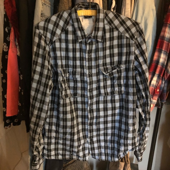 BDG Men’s Medium Casual Button Down - Picture 2 of 3